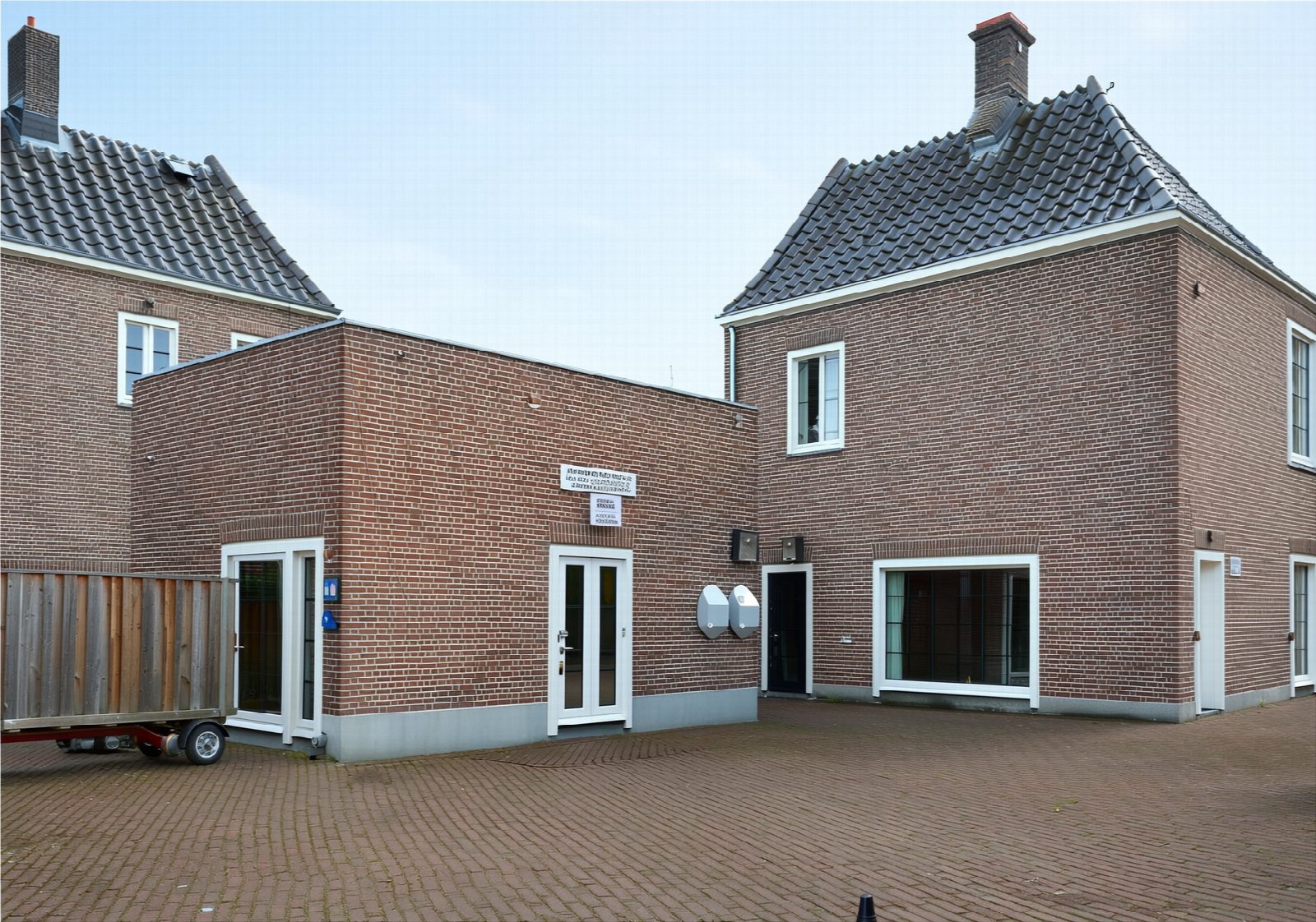 Wat kost het huren van een mobiele camerabewakingsunit voor een bouwplaats per week, inclusief meldkamer-opvolging?